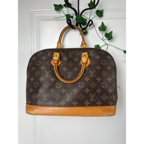 Authentic Louis Vuitton Alma - Picture 1 of 13